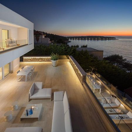 Luxury Seafront Villa Primosten Glamour With Private Pool, Sauna And Gym At The Beach In Primosten Bagian luar foto