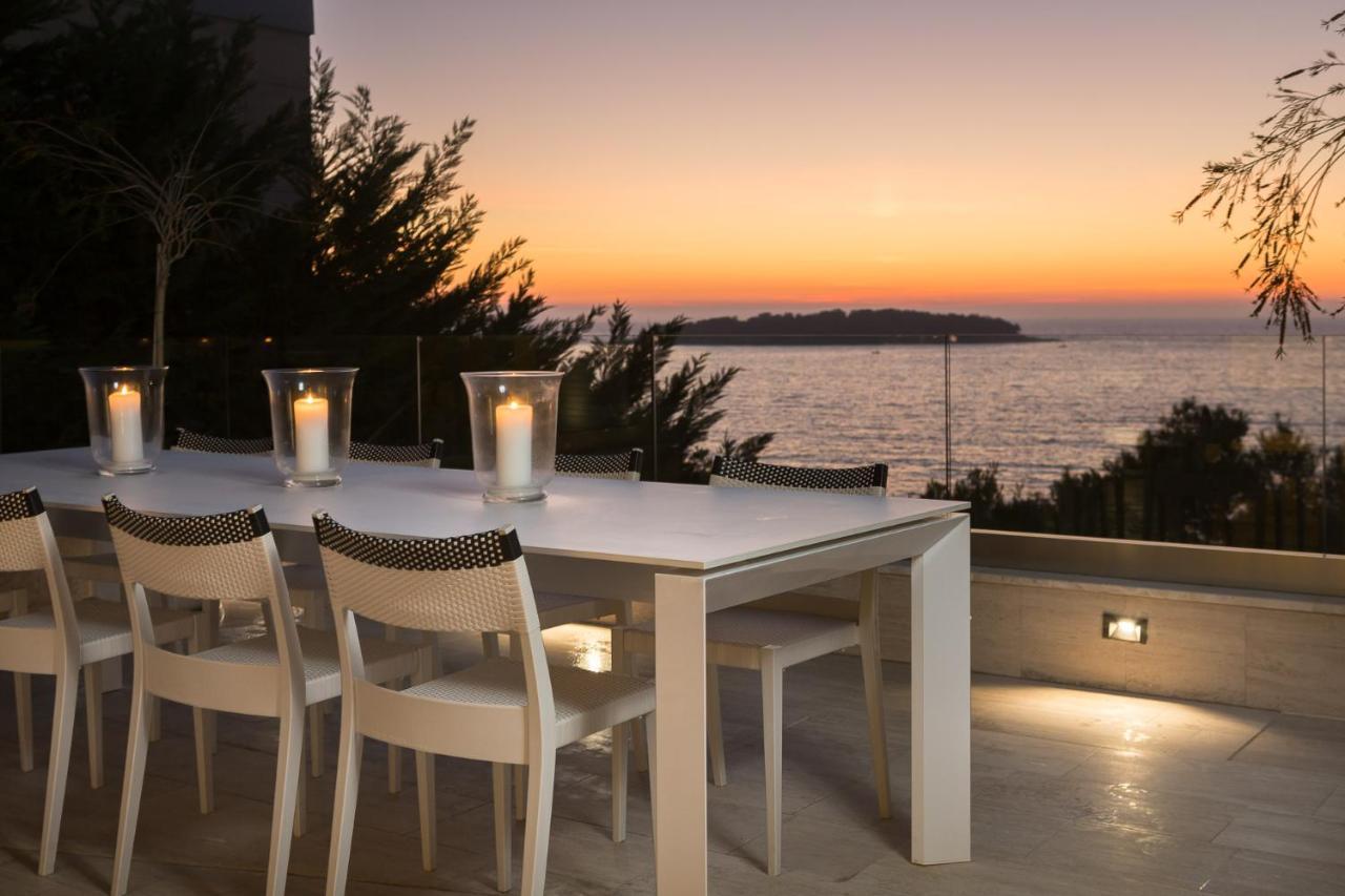 Luxury Seafront Villa Primosten Glamour With Private Pool, Sauna And Gym At The Beach In Primosten Bagian luar foto