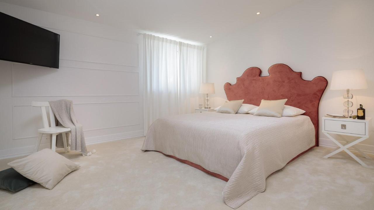 Luxury Seafront Villa Primosten Glamour With Private Pool, Sauna And Gym At The Beach In Primosten Bagian luar foto