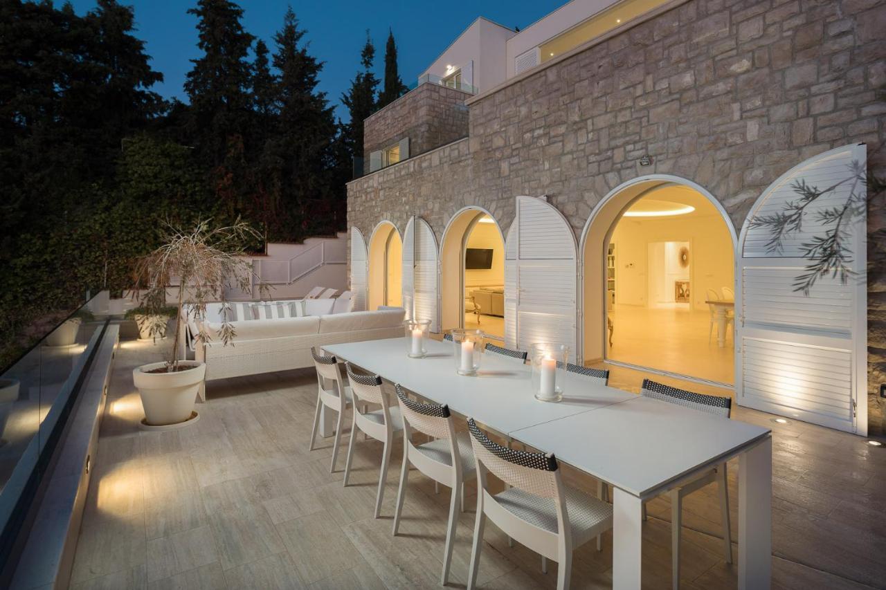 Luxury Seafront Villa Primosten Glamour With Private Pool, Sauna And Gym At The Beach In Primosten Bagian luar foto